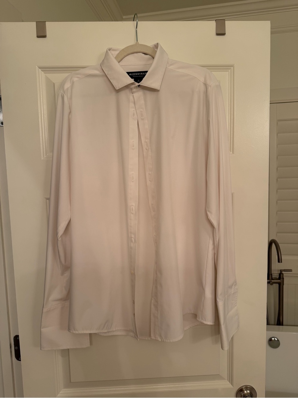 NEVER WORN Mizzen+Main White Leeward Tuxedo Dress Shirt